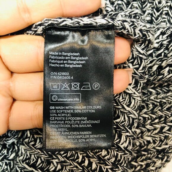 H&M Black & White Knit Long Sleeve Crewneck Sweater Size XS - Picture 5 of 9